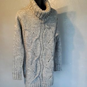 Beautiful Italian knit acrylic wool alpaca sweater